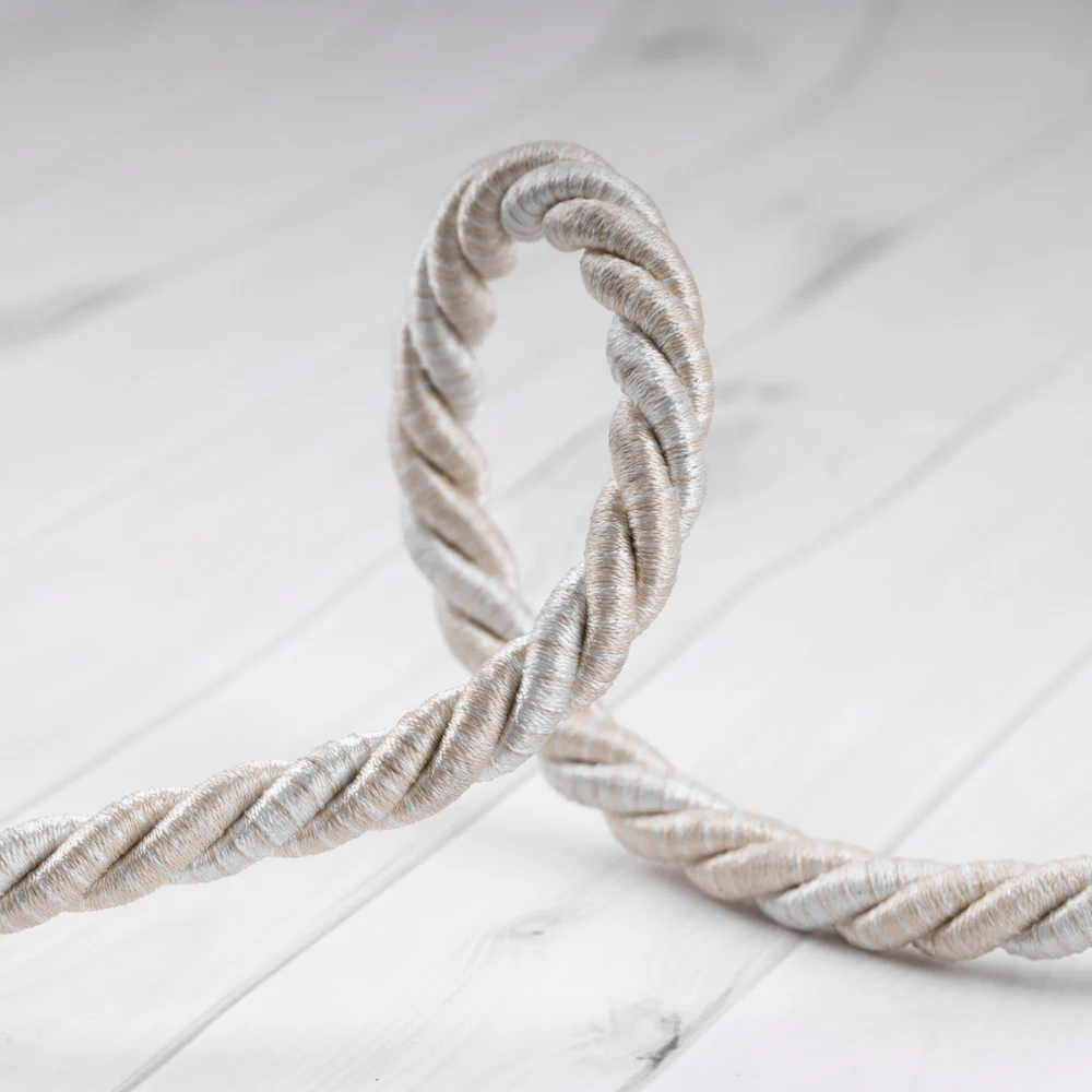 Twisted cord ⅜ po (1 cm) Ecru