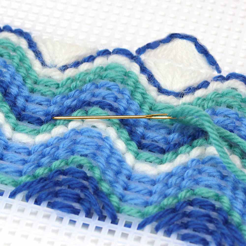 UNIQUE SEWING Gold Plated Tapestry Needles - Size 22 - 4 pcs. - Image 2